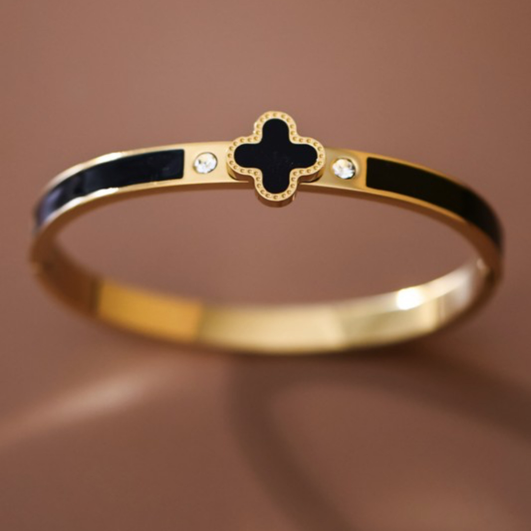 Onyx Clover Bangle Bracelet