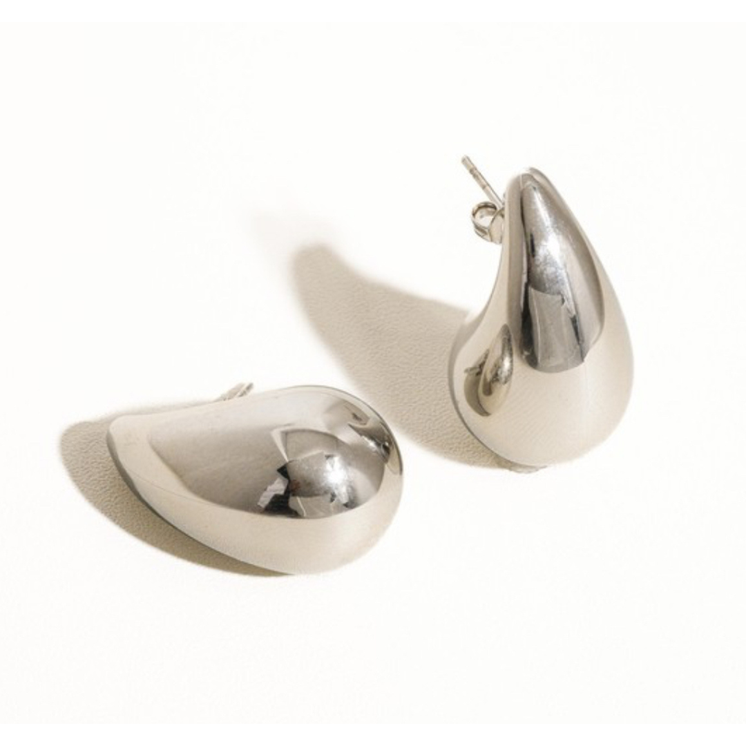 Huggie Droplet Earring